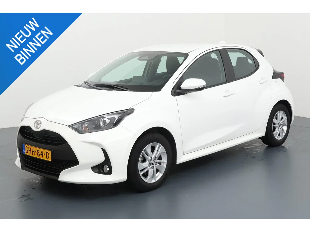Toyota Yaris (2024) — foto 1
