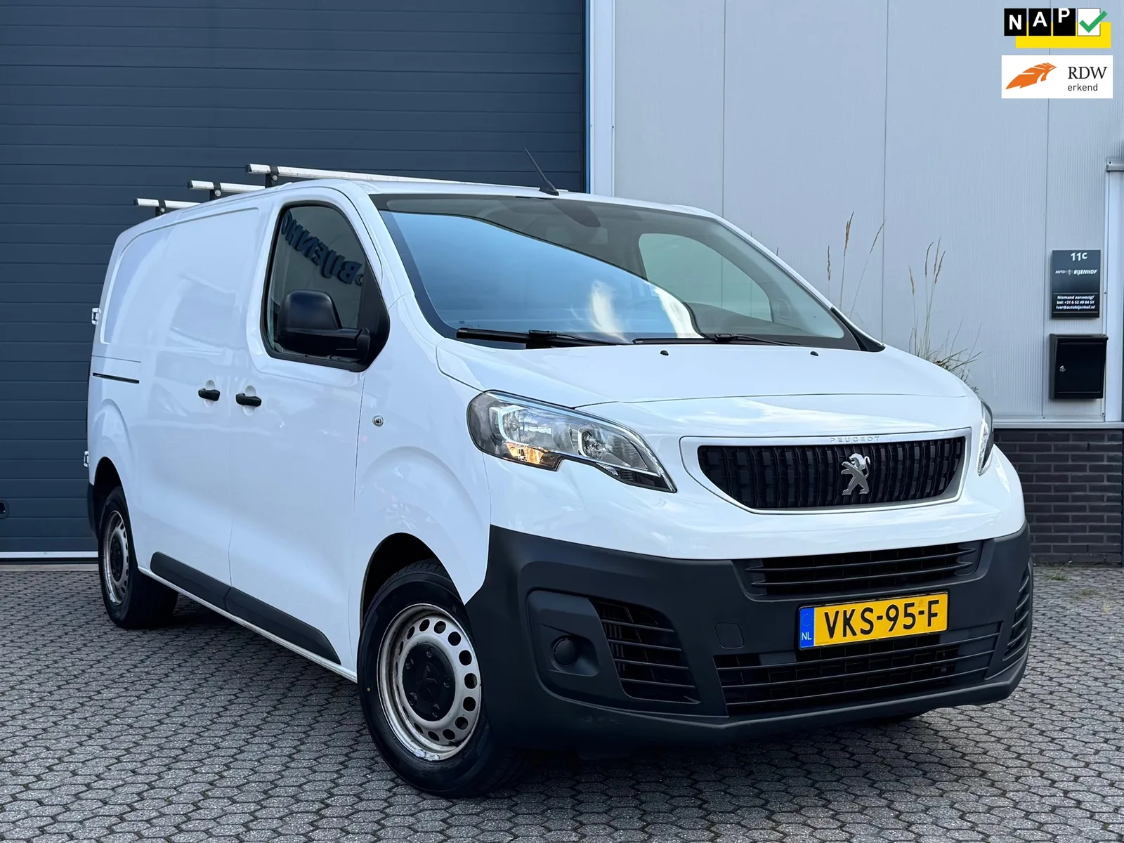 Peugeot Expert (2021) — foto 1