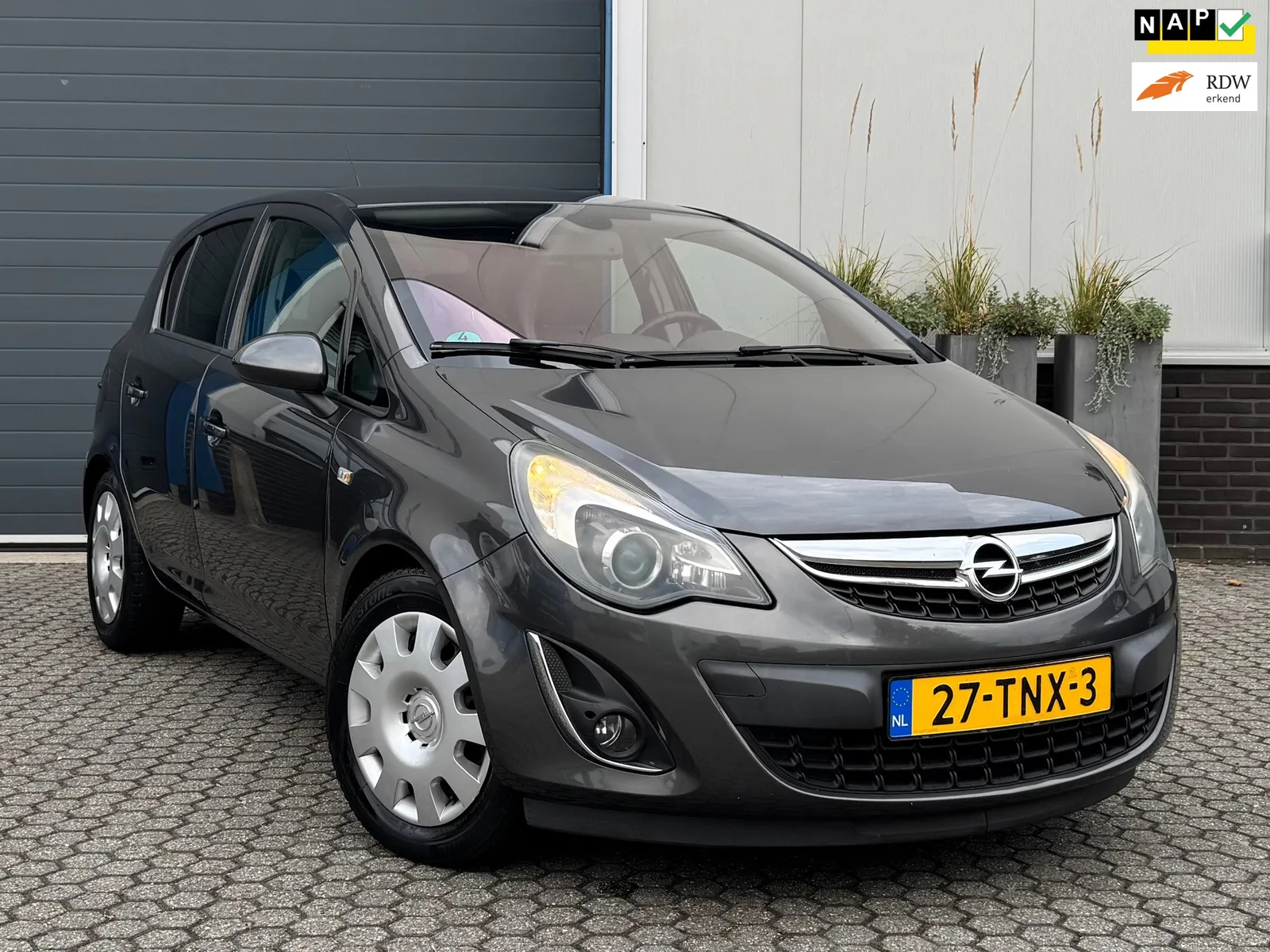 Opel Corsa (2012) — foto 1