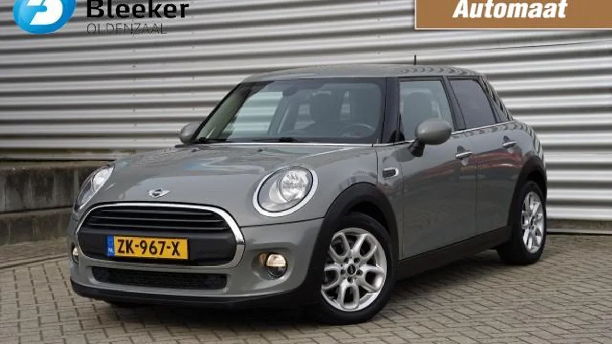 MINI One (2018) — foto 1