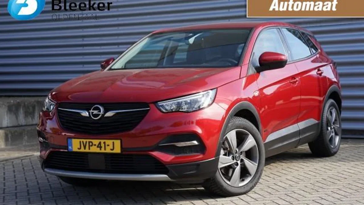Opel Grandland (2022) — foto 1