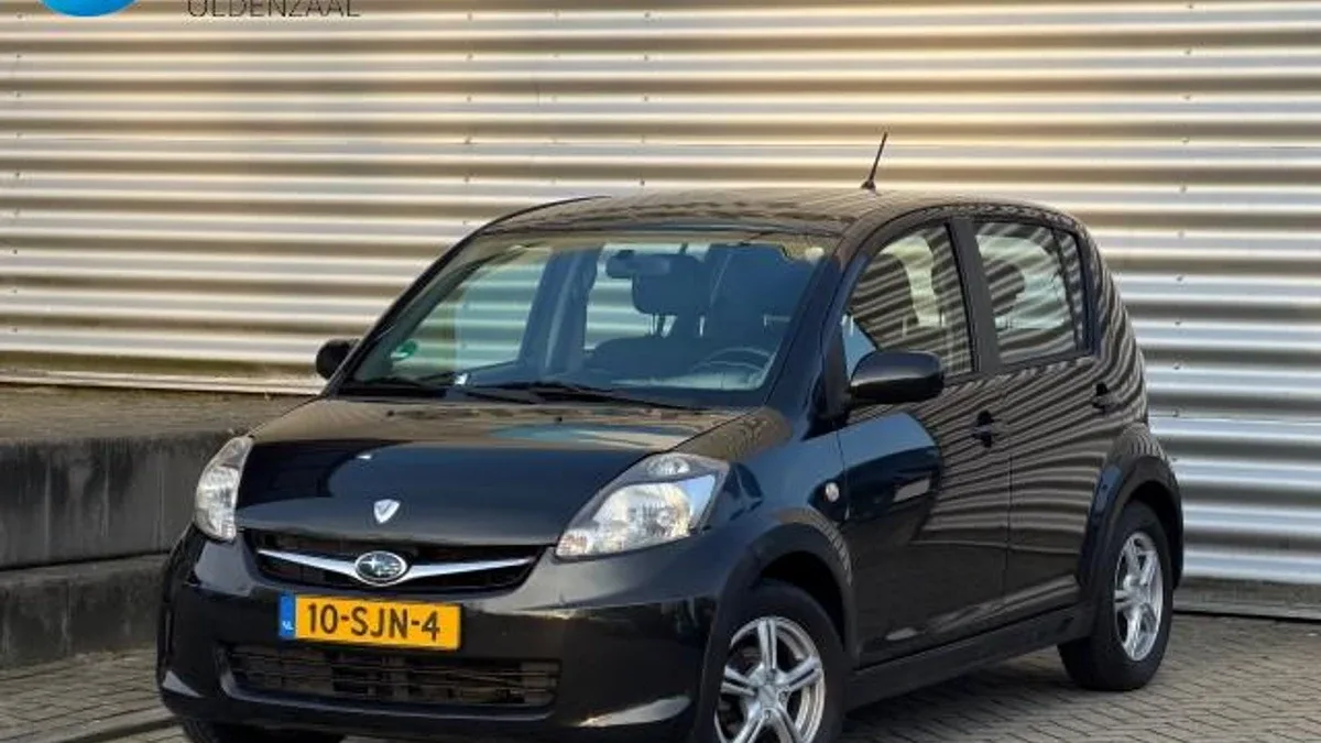 Subaru JUSTY (2011) — foto 1