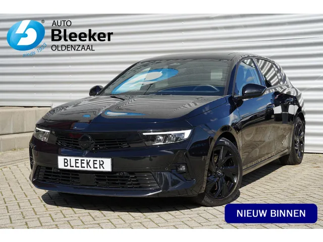 Opel Astra (2023) — foto 1