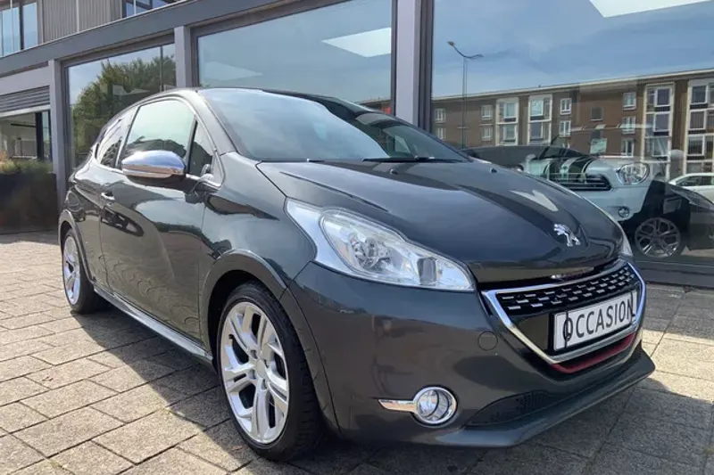 Peugeot 208 (2013)
