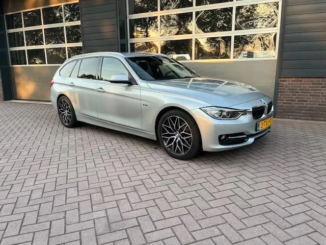 BMW 3-Serie (2014) — foto 1
