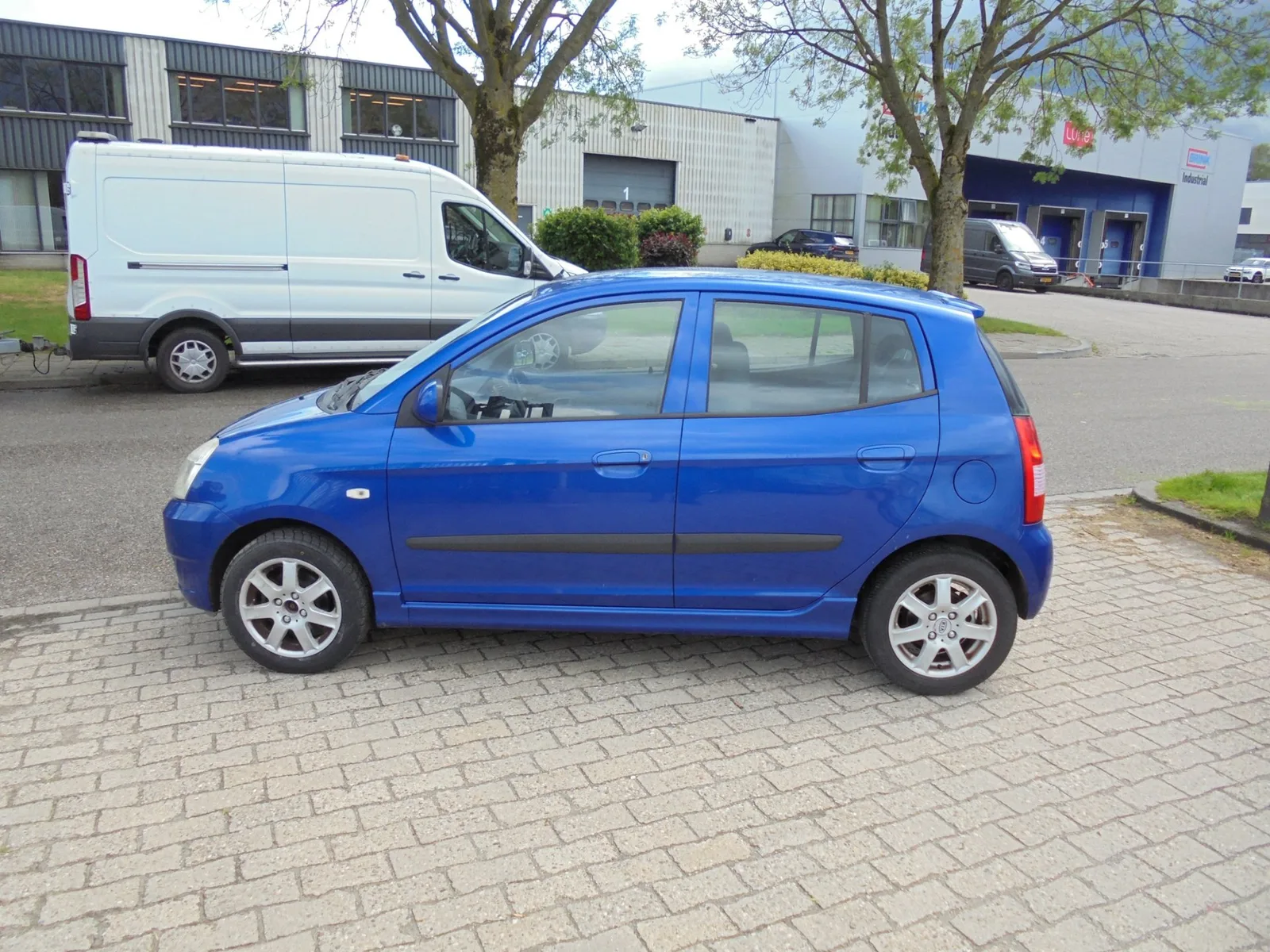 Kia Picanto (2005) — foto 1