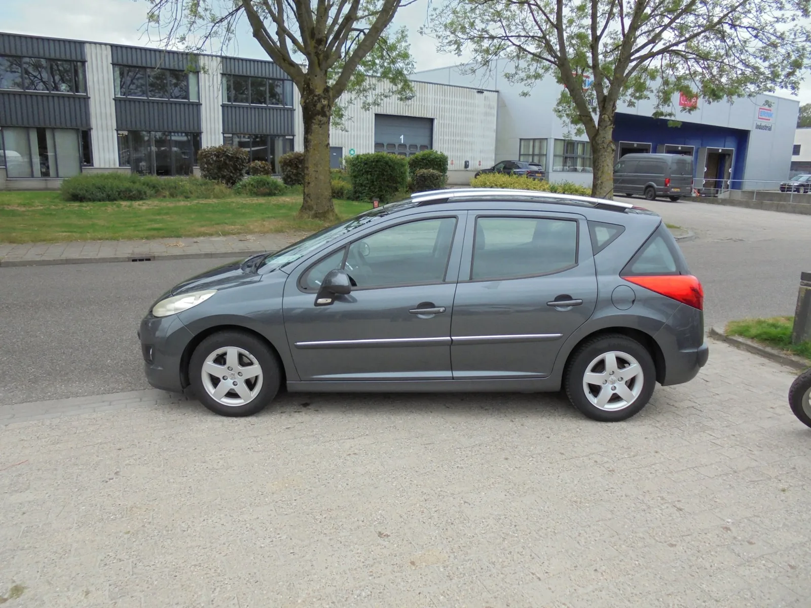 Peugeot 207 (2012) — foto 1