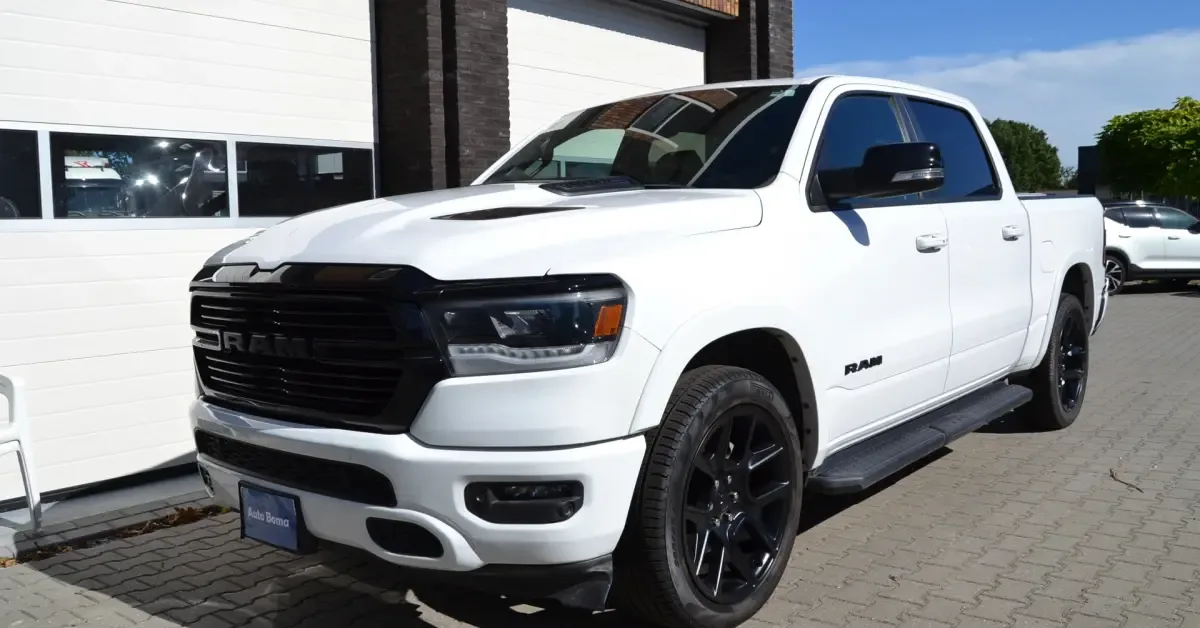 Dodge Ram (2021) — foto 1