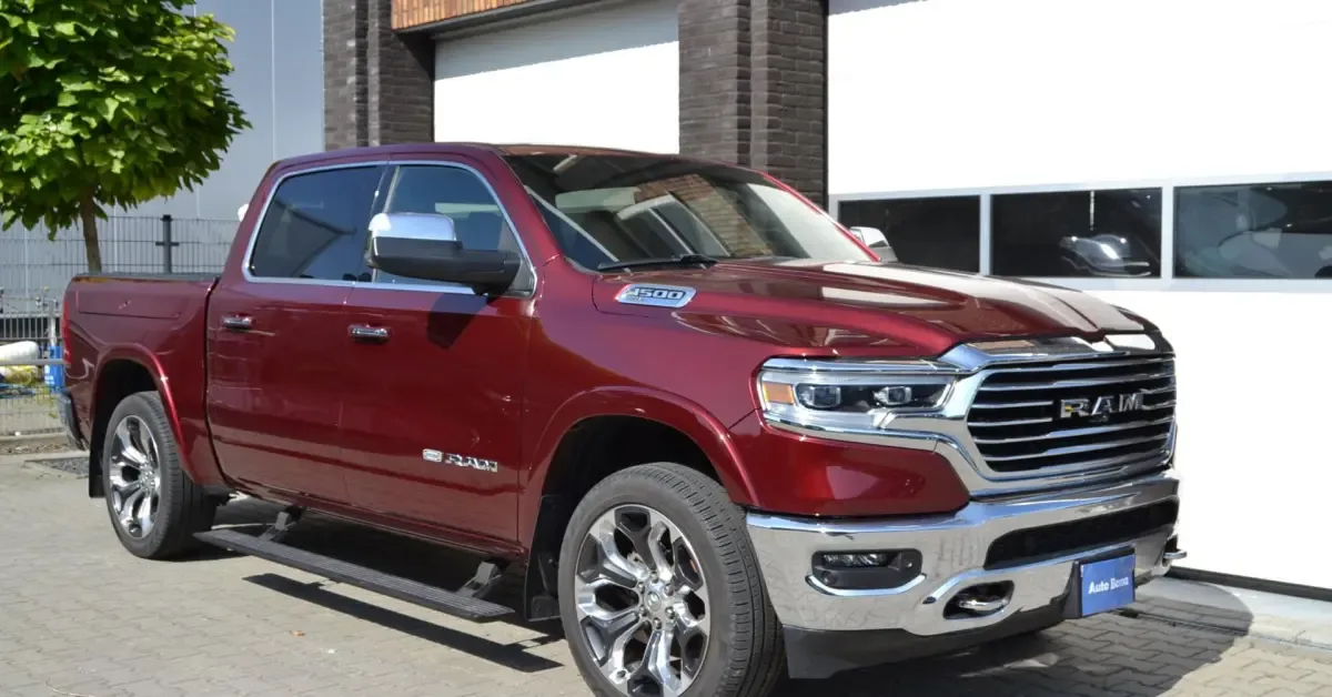 Dodge Ram (2022) — foto 1