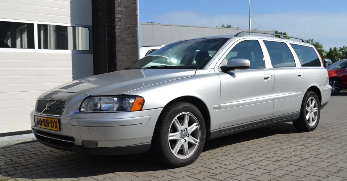 Volvo V70 (2005) — foto 1