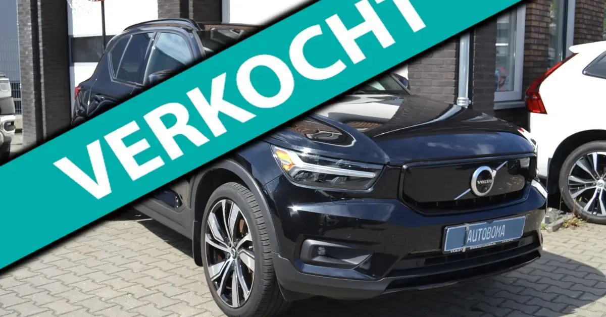 Volvo XC40 (2026) — foto 1