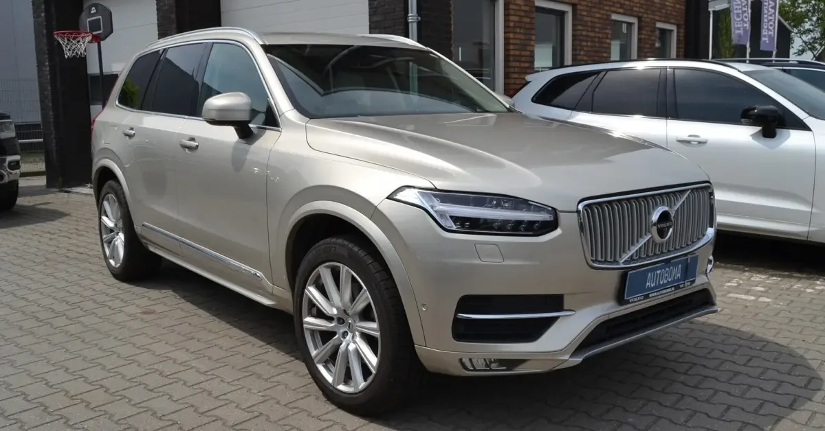 Volvo XC90 (2015) — foto 1