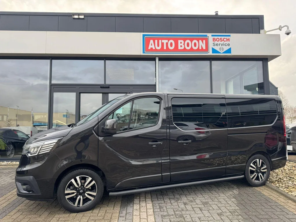Renault Trafic (2024) — foto 1