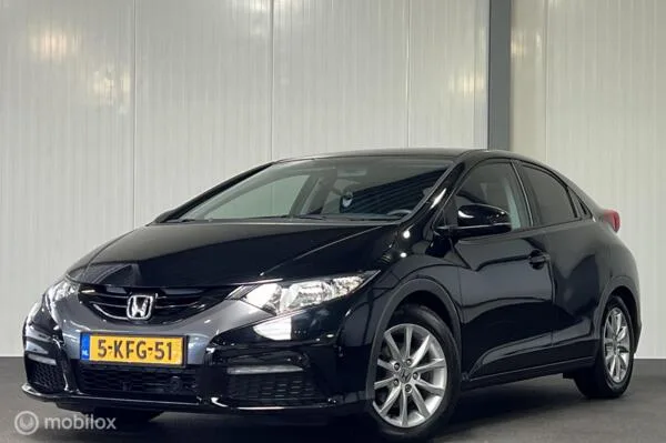 Honda Civic (2013) — foto 1