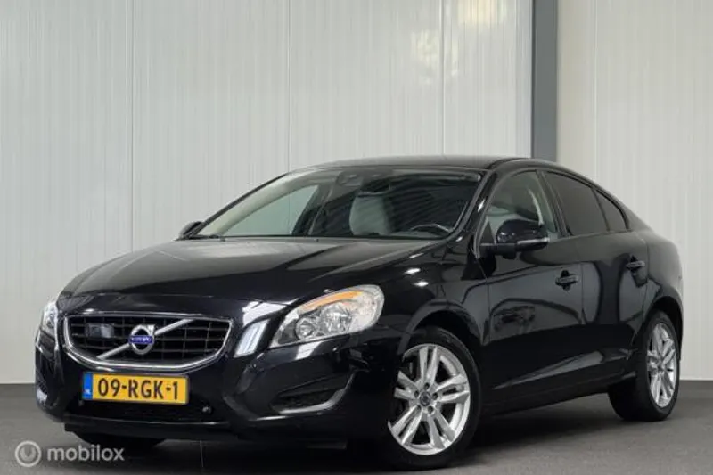 Volvo S60 (2011)