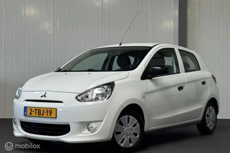 Mitsubishi Space (2014)