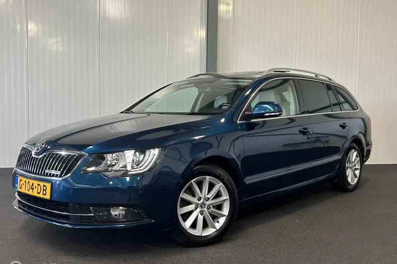 Škoda Superb (2015)
