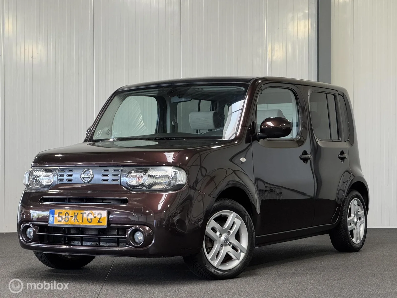 Nissan Cube (2010) — foto 1