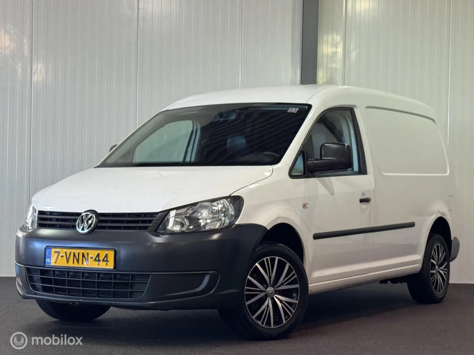 Volkswagen Caddy (2011) — foto 1
