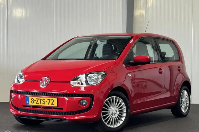 Volkswagen Up! (2015)