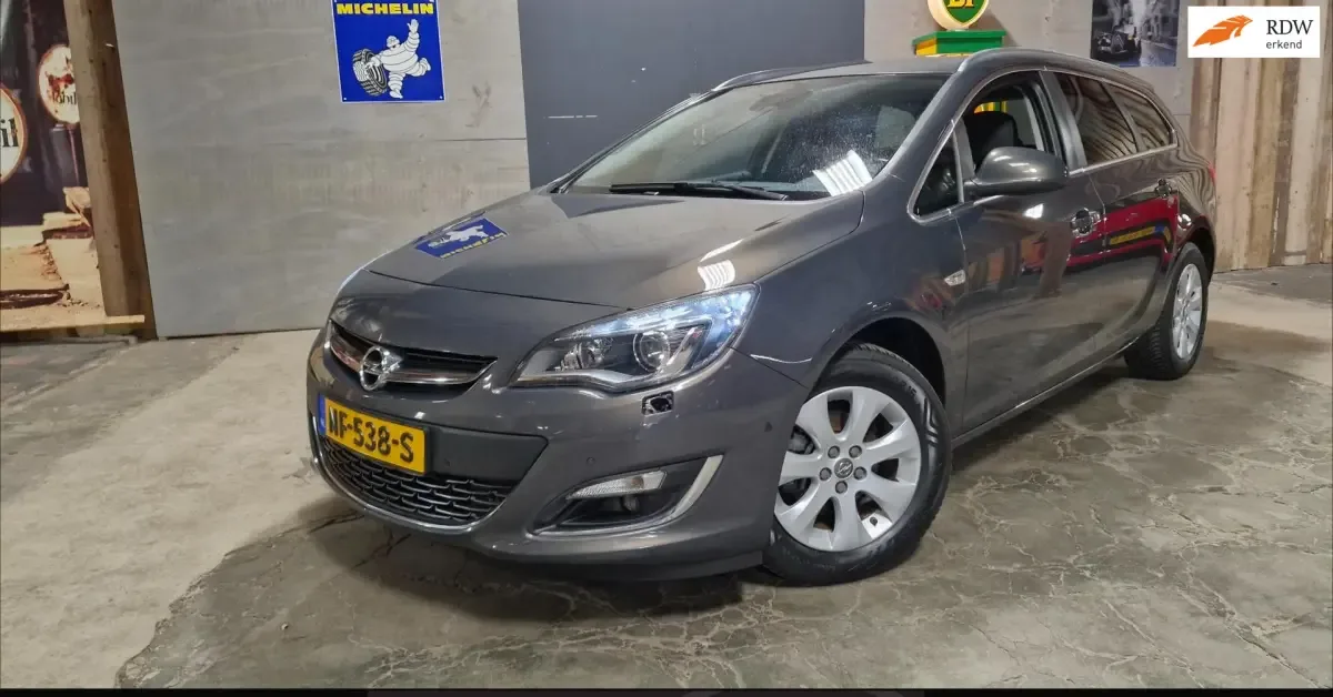 Opel Astra (2016) — foto 1
