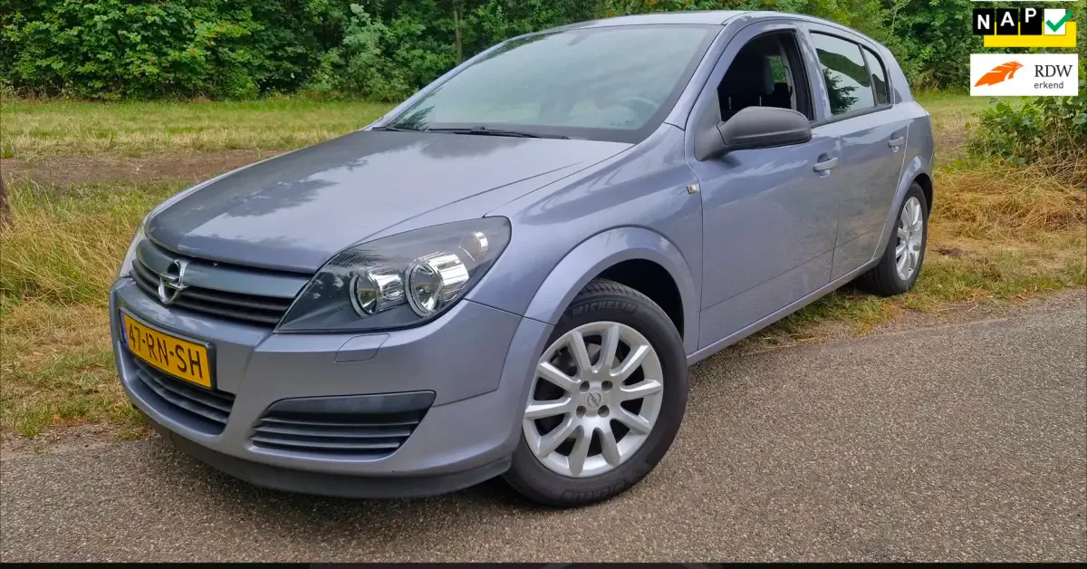 Opel Astra (2005) — foto 1