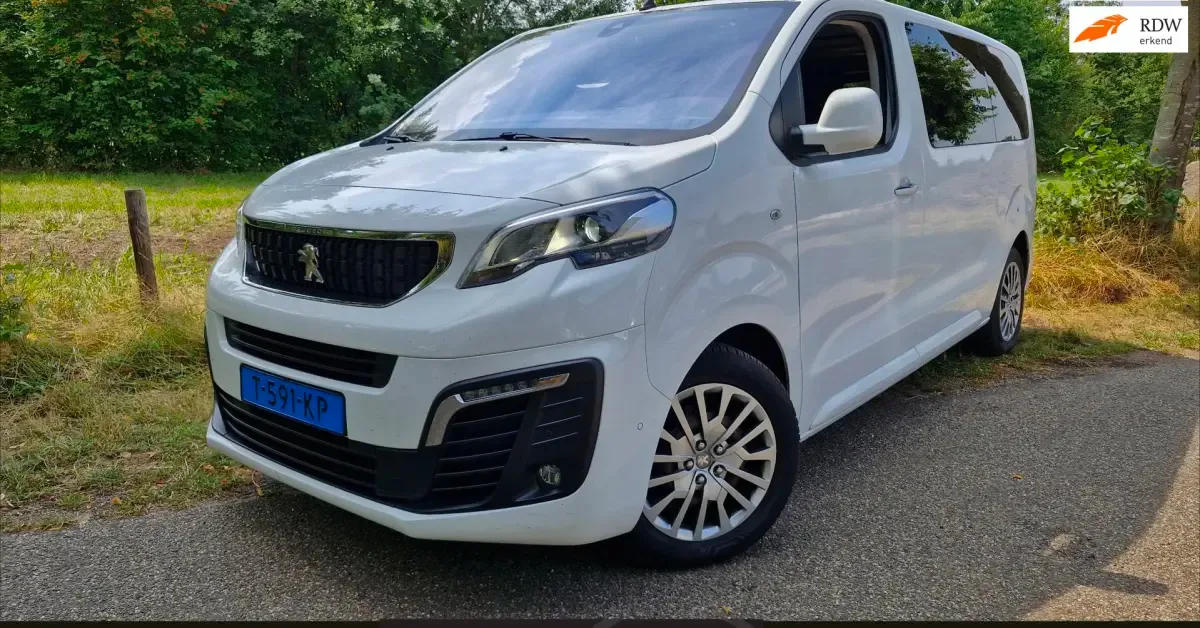Peugeot Traveller (2021) — foto 1