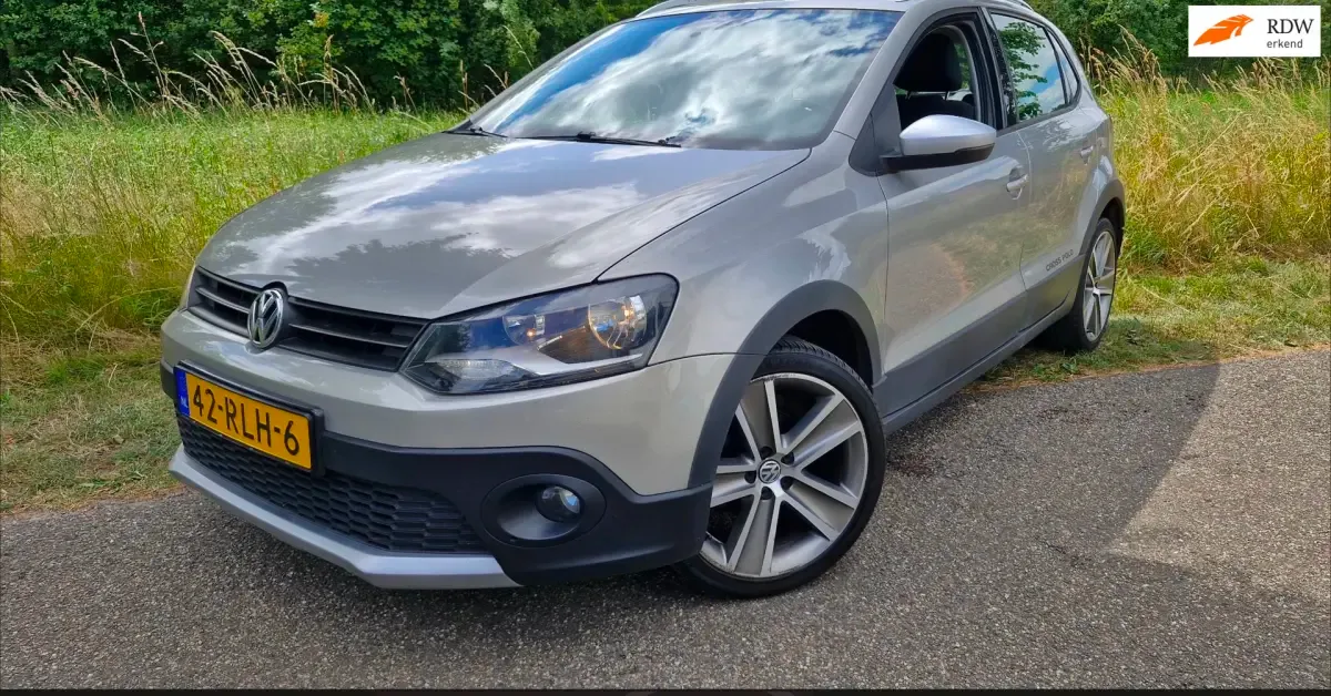 Volkswagen Polo (2011) — foto 1