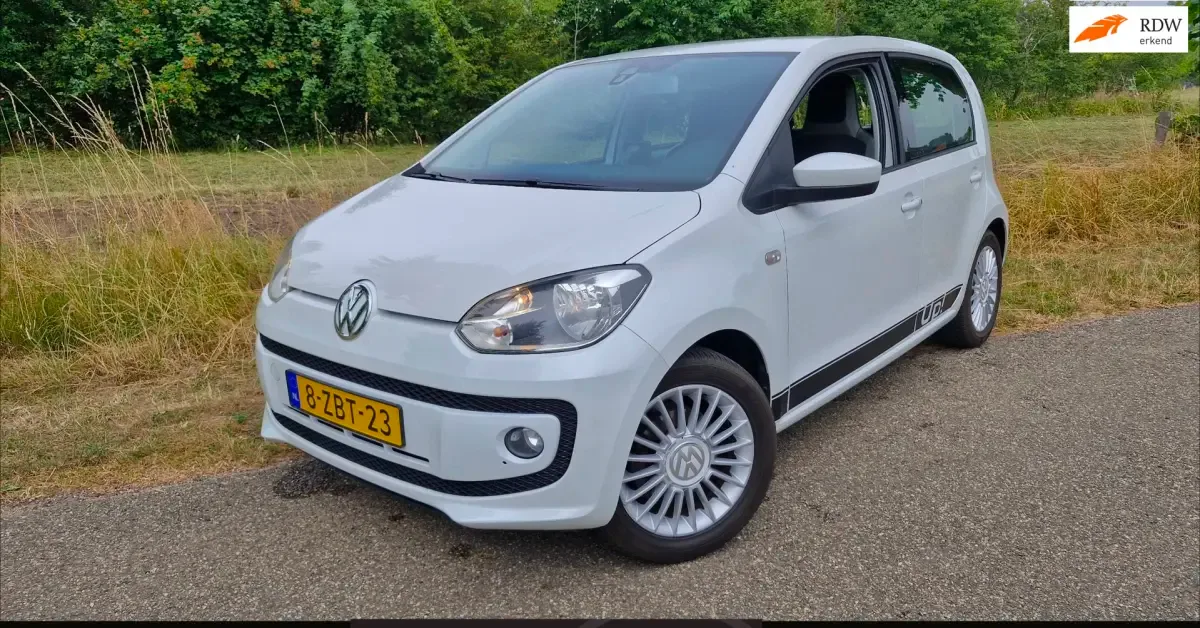 Volkswagen Up! (2014) — foto 1