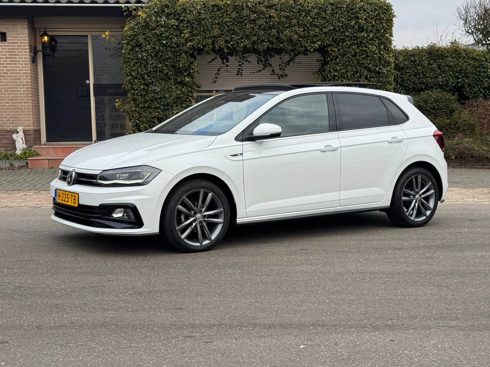Volkswagen Polo (2020) — foto 1