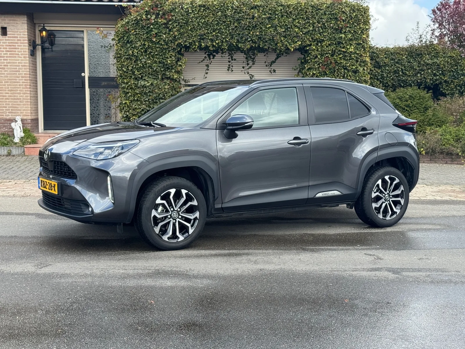 Toyota Yaris Cross (2025) — foto 1