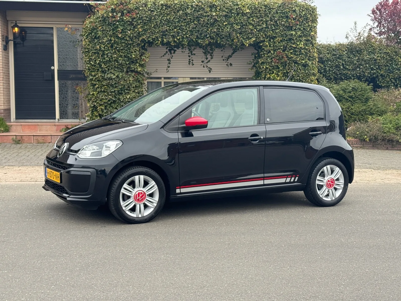 Volkswagen Up (2020) — foto 1
