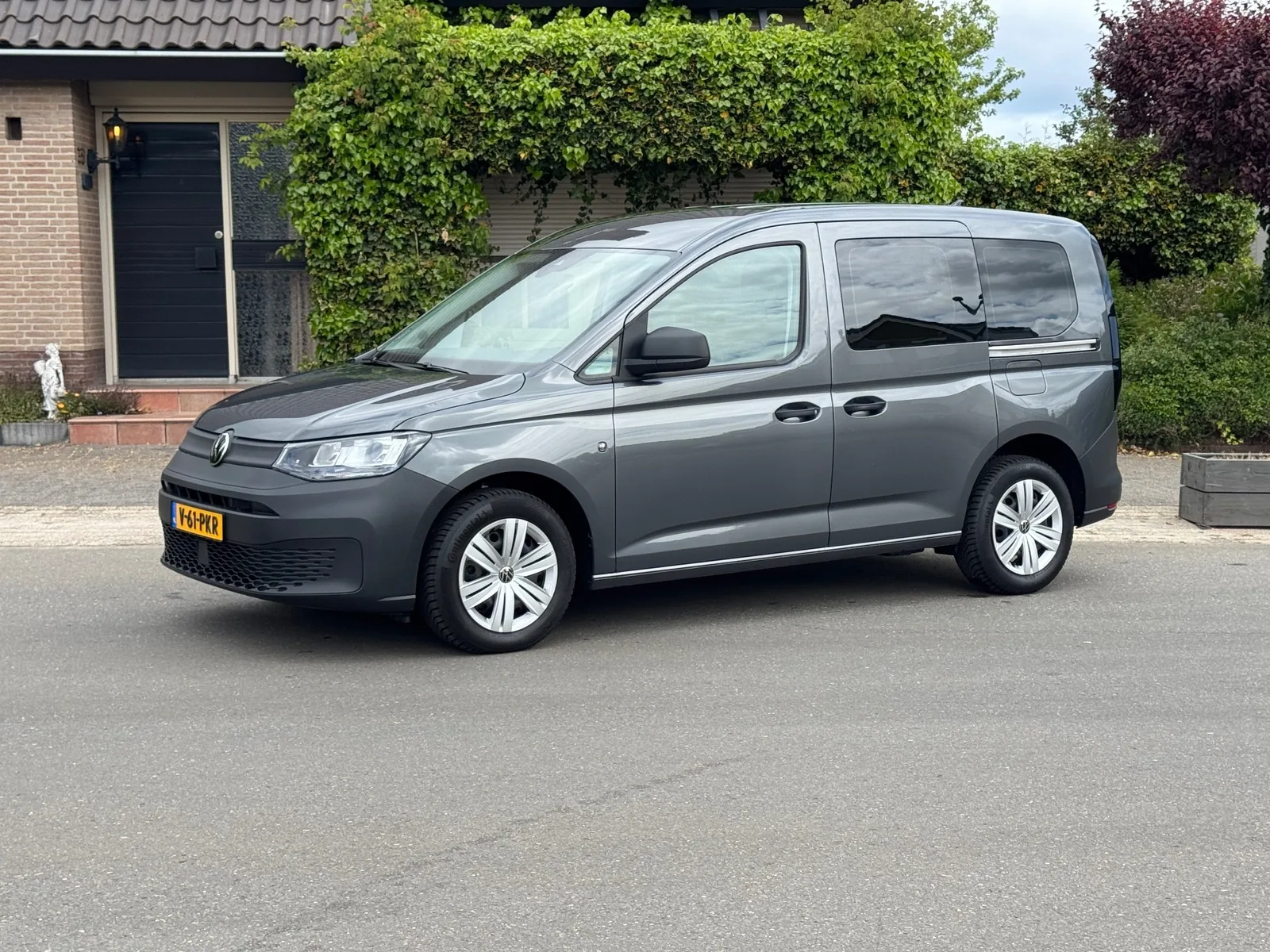 Volkswagen Caddy (2022) — foto 1