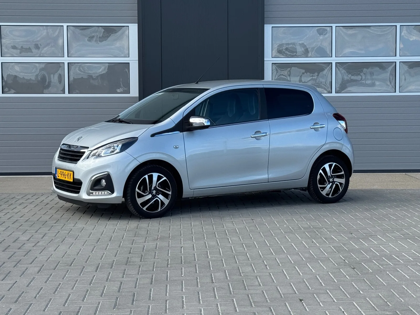 Peugeot 108 (2021) — foto 1