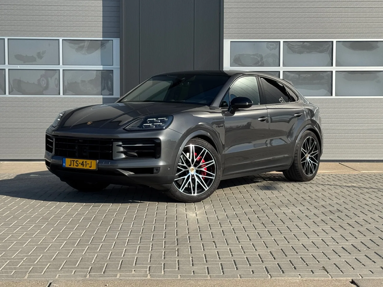 Porsche Cayenne (2024) — foto 1