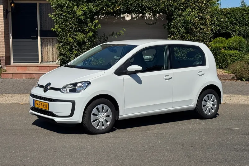 Volkswagen Up (2023)