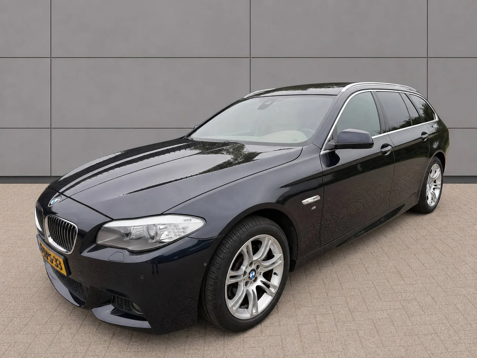 BMW 5-Serie (2013) — foto 1