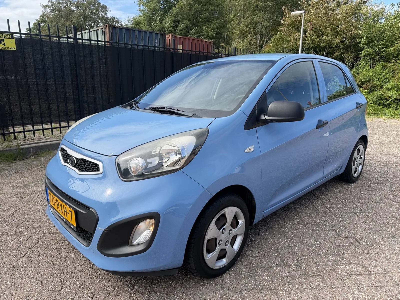 Kia Picanto (2011) — foto 1