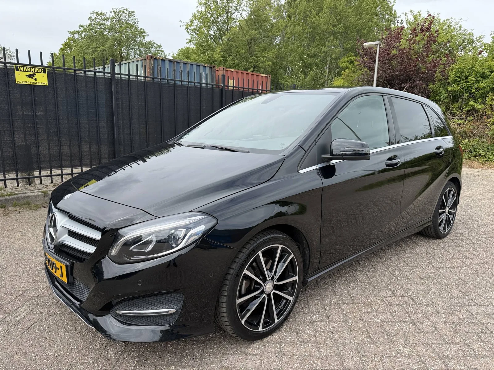 Mercedes-Benz B-Klasse (2016) — foto 1