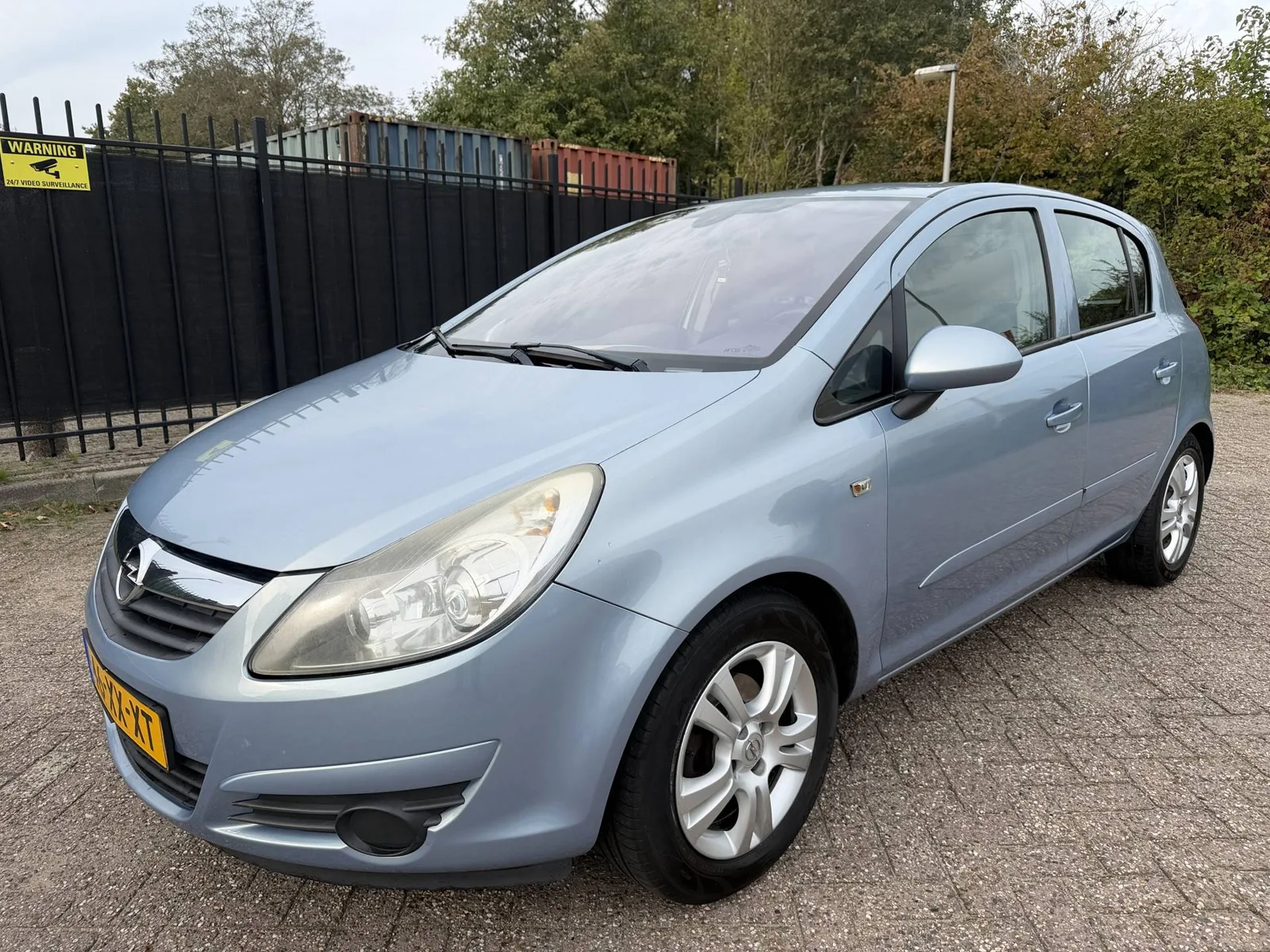 Opel Corsa (2007) — foto 1