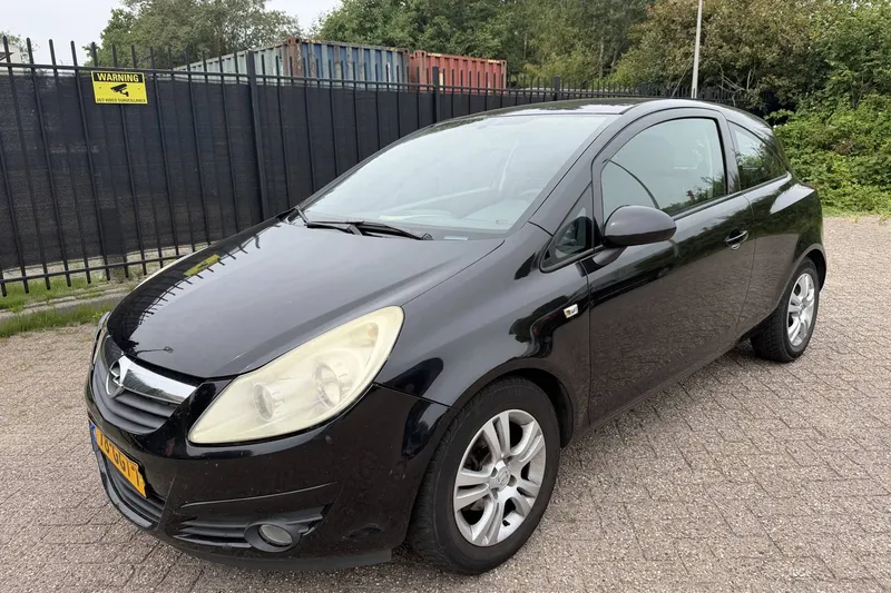 Opel Corsa (2008)