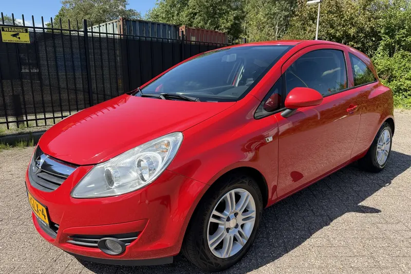 Opel Corsa (2008)