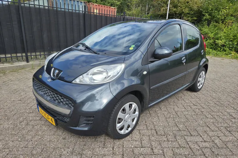 Peugeot 107 (2010)