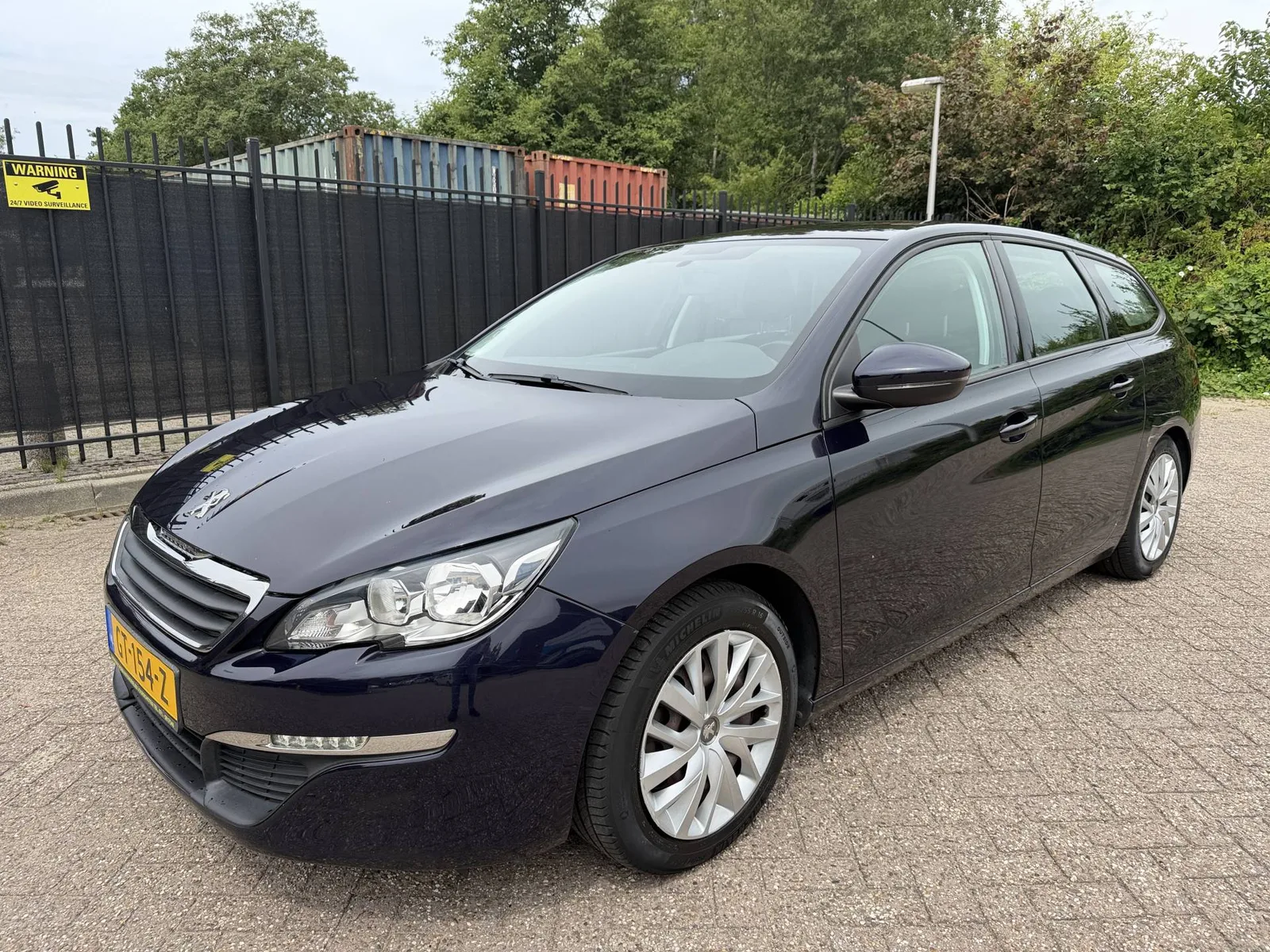Peugeot 308 (2015) — foto 1