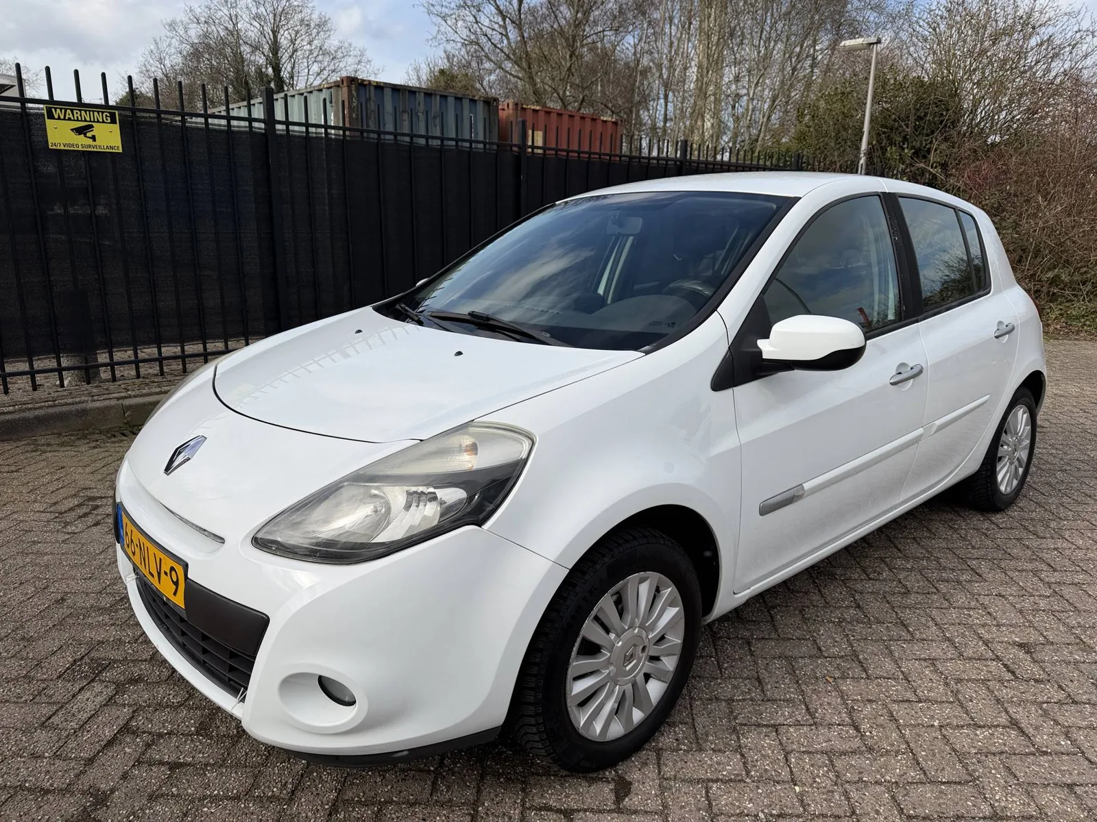 Renault Clio (2010) — foto 1