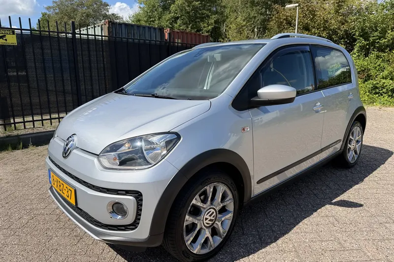 Volkswagen Up! (2014)