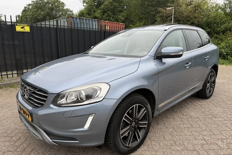 Volvo XC60 (2016)