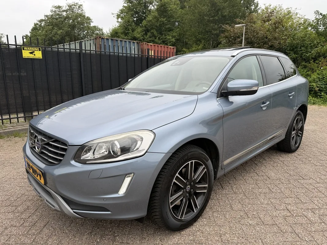 Volvo XC60 (2016) — foto 1