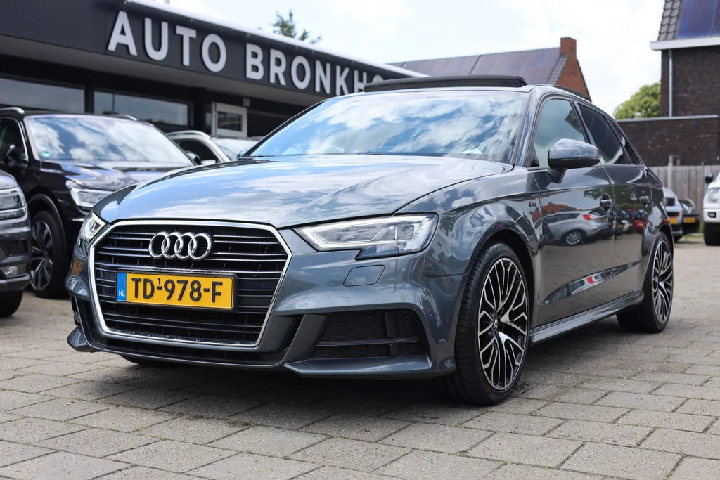 Audi A3 (2018) — foto 1