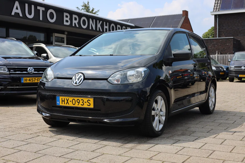 Volkswagen Up! (2016) — foto 1